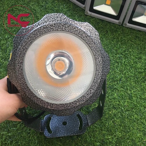 den-roi-cot-NCR-01-4 đèn rọi cột NCR-01