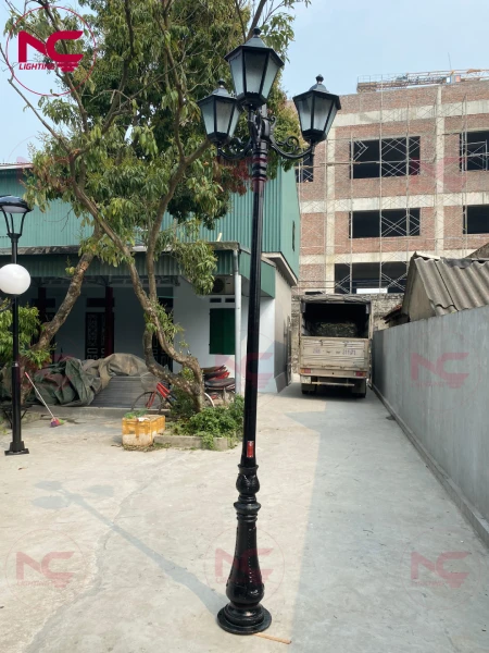 Cột Đèn Sân Vườn 3 Bóng cột đèn sân vườn 3 bóng