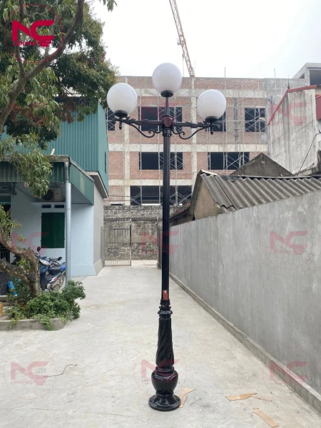 Cột Đèn Sân Vườn 3 Bóng cột đèn sân vườn 3 bóng
