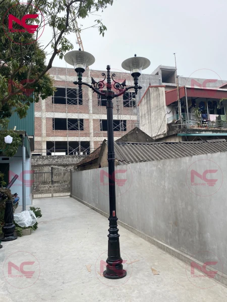 cột đèn sân vườn 2 bóng