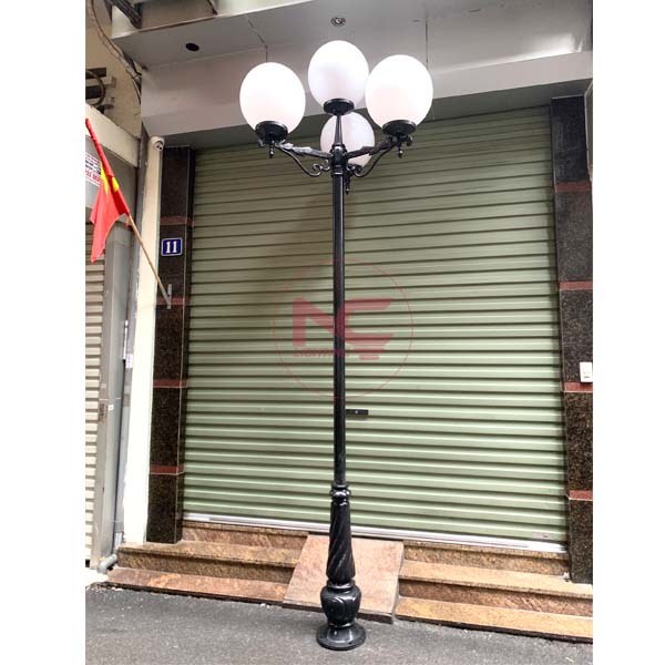 cột đèn Banian cột đèn Banian