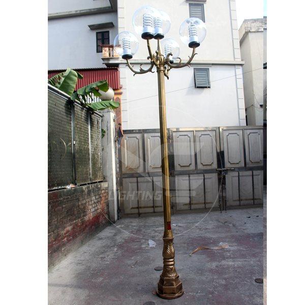 Cột đèn sân vườn 5 bóng DC-02
