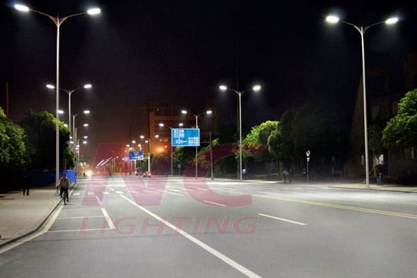 Đèn đường led 70W Đèn đường led 70w khi chiếu sáng đường phố