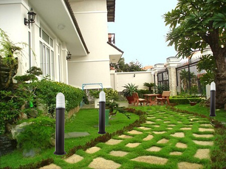 Đèn nấm Comet chiếu sáng sân vườn