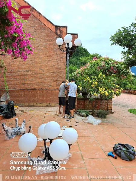 lắp đặt cột đèn sân vườn