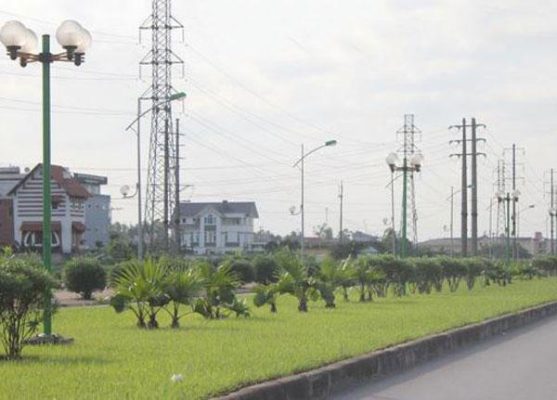 Cột đèn sân vườn 6m Lắp đặt cột đèn sân vườn 6m trên giải phân cách