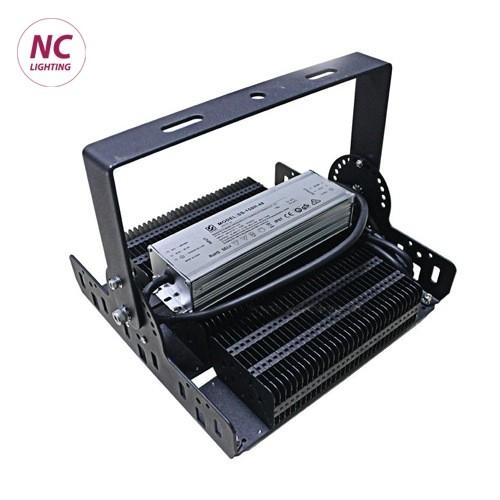 Đèn Pha Led Moudle 200W PNC33 Mặt sau của Đèn Pha Led Moudle PNC33