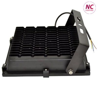 Mặt sau của đèn pha led PNC-01