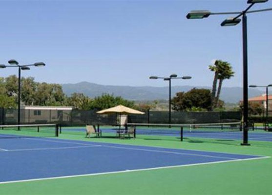 Cột Đèn Sân Tennis NC-02 mẫu Cột Đèn 4 bóng dành cho Sân Tennis