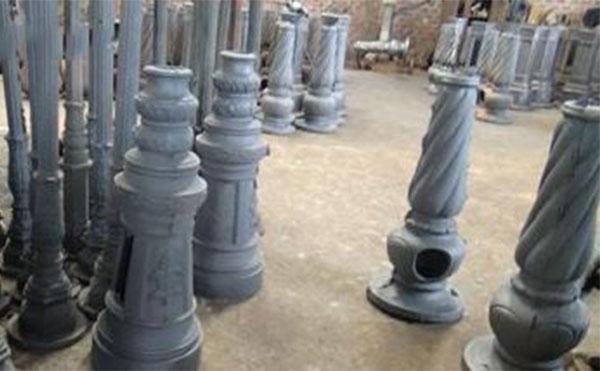 Phần thân cột đèn chiếu sáng sân vườn