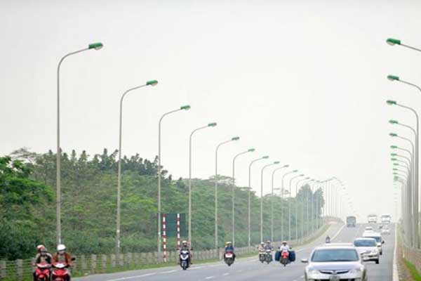 Sử dụng cột thép mạ kẽm nhúng nóng chiếu sáng giao thông