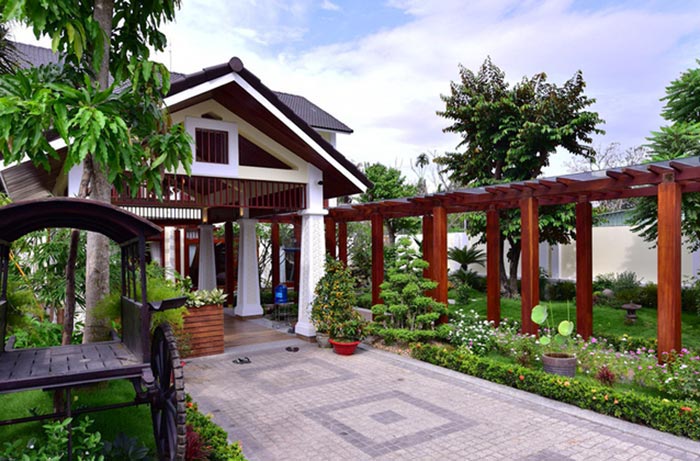 Mẫu thiết kế sân vườn cổ điển
