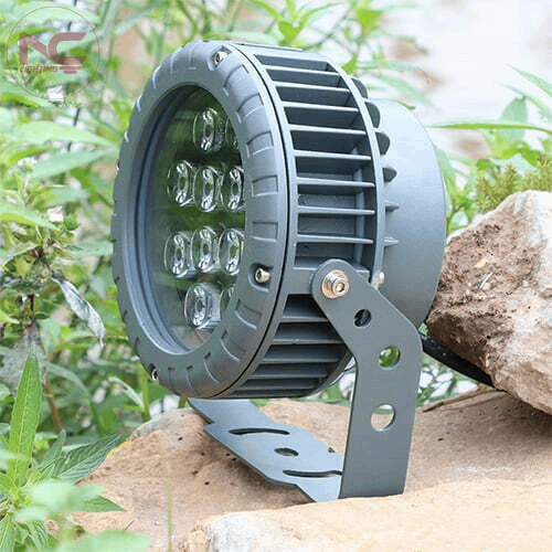 Hình ảnh thực tế Đèn Chiếu Cây 2 Đáy NCC2D