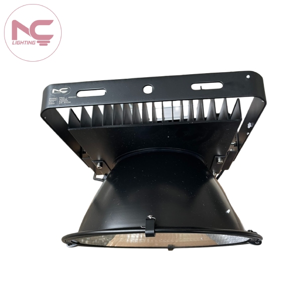 Mẫu Đèn Pha Cẩu Tháp PNC-49