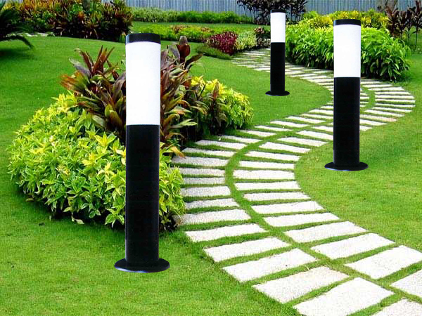 Hình ảnh thực tế đèn nấm chiếu sáng lối di sân vườn