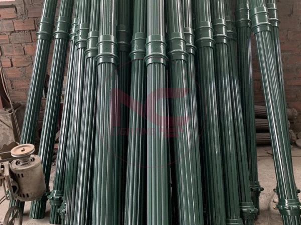 thân cột làm bằng thép thân cột làm bằng thép