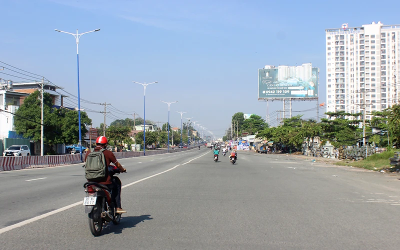 cột đèn cao áp tại Bình Dương