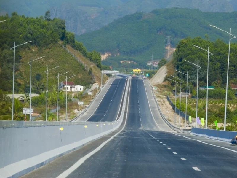 cột đèn cao áp tại Quảng Ninh
